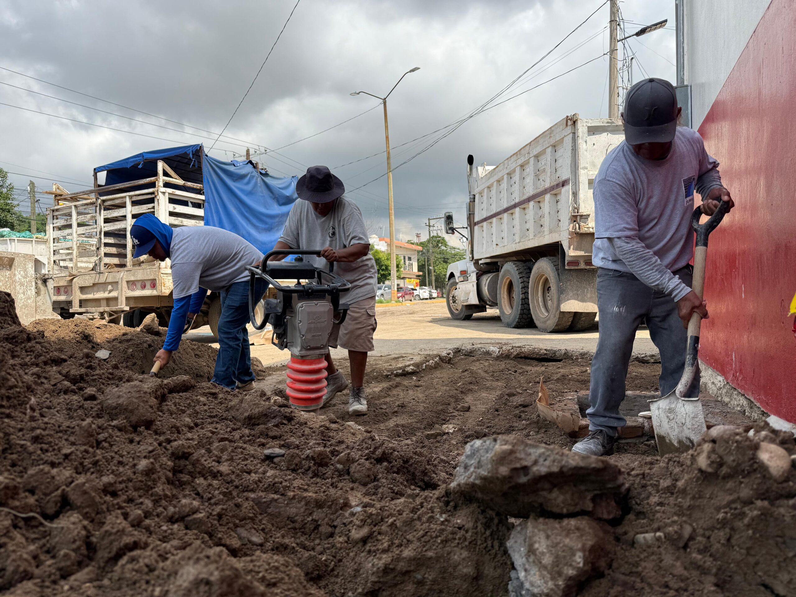 Del número total, 830 correspondieron al sondeo y desazolve de la red sanitaria por problemas de rebosamientos