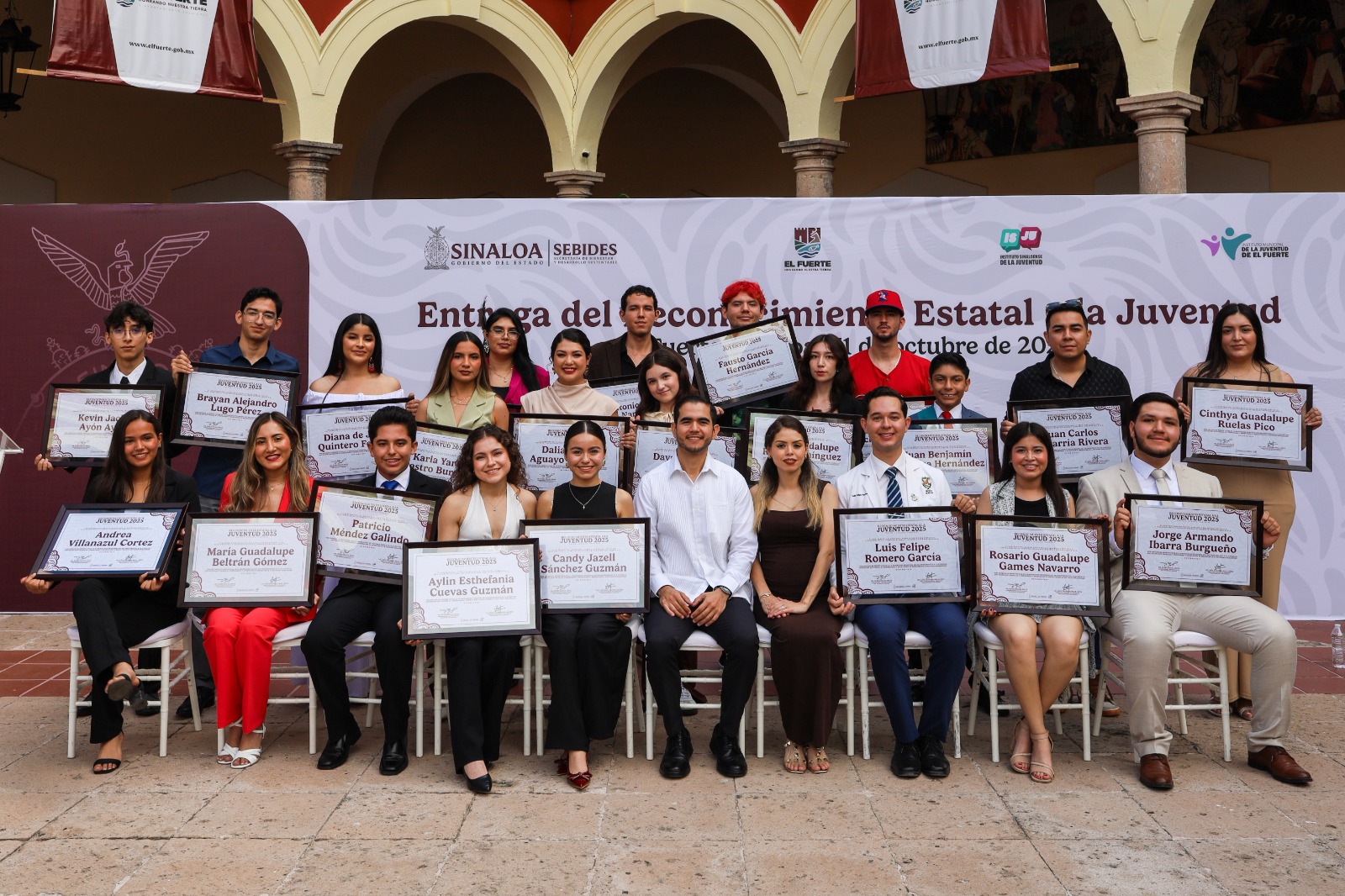 Gobierno del Estado distingue a jóvenes que con su talento y compromiso enorgullecen a Sinaloa