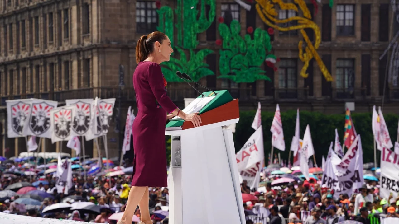 Listos alcaldes sinaloenses para rendir su primer informe de actividades.
En Mazatlán Estrella Palacios lo presentará el jueves ante Cabildo.
Ponte las pilas…crecen casos del dengue.
No se ría. Sheinbaum dice que quienes traicionen al pueblo irán bote.