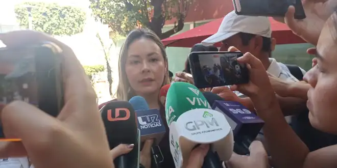 Entregarán nuevo lote de patrullas.
Se acabaron los pretextos: descuentos a diputados faltistas.
Aprueban Ley contra la extorsión pero protegen a políticos.
Mazatlán confiable para la inversión.
