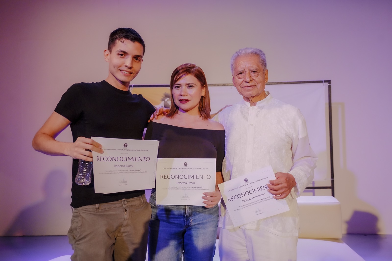 Un reencuentro poético: Prócoro Hernández presenta su nueva obra “Cantos de Esperanza” en Jueves Literario