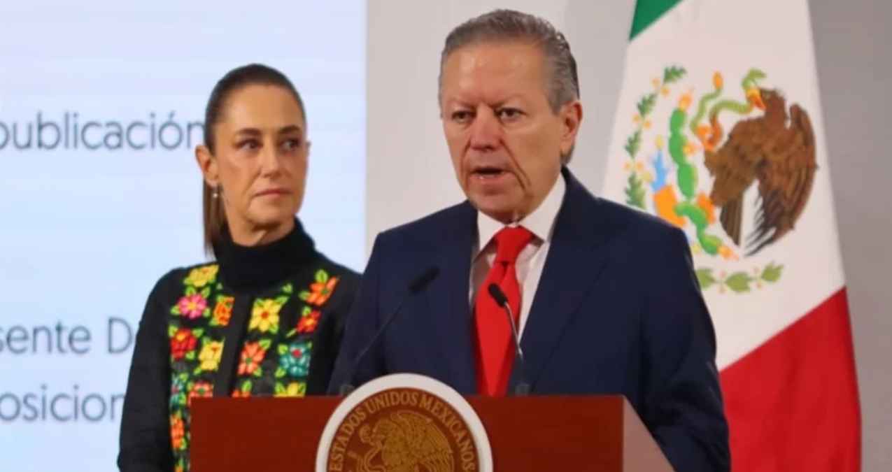 Sequía y bajos precios limitan hectáreas a sembrarse en Sinaloa.
Jumapam se ha convertido en soporte importante de la obra pública en Mazatlán.
Entregan apoyos a 57 planteles y Estrella Palacios anuncia más…
Gerente del PRI sinaloense cuestiona a los gobiernos municipales.
Para quien trabaja en Verde en Sinaloa? Anda inquieto el Richi Madrid.