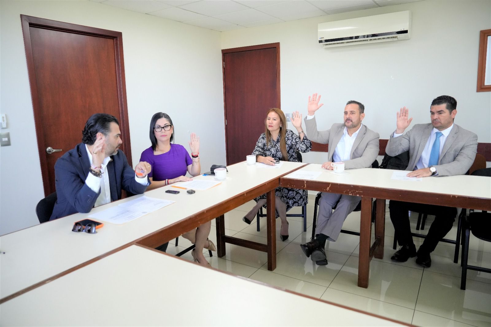 Feria Ganadera mostrará el rostro amable de Culiacán y Sinaloa.
Se reúne alcaldesa Estrella Palacios con madres buscadoras. Bien hecho.
El derecho a la Ciudad.
Sigue Imelda Castro en descarada promoción. ¡Es que son diferentes!.
Rocha y Madueña buscan soluciones para cierre de año en la UAS.