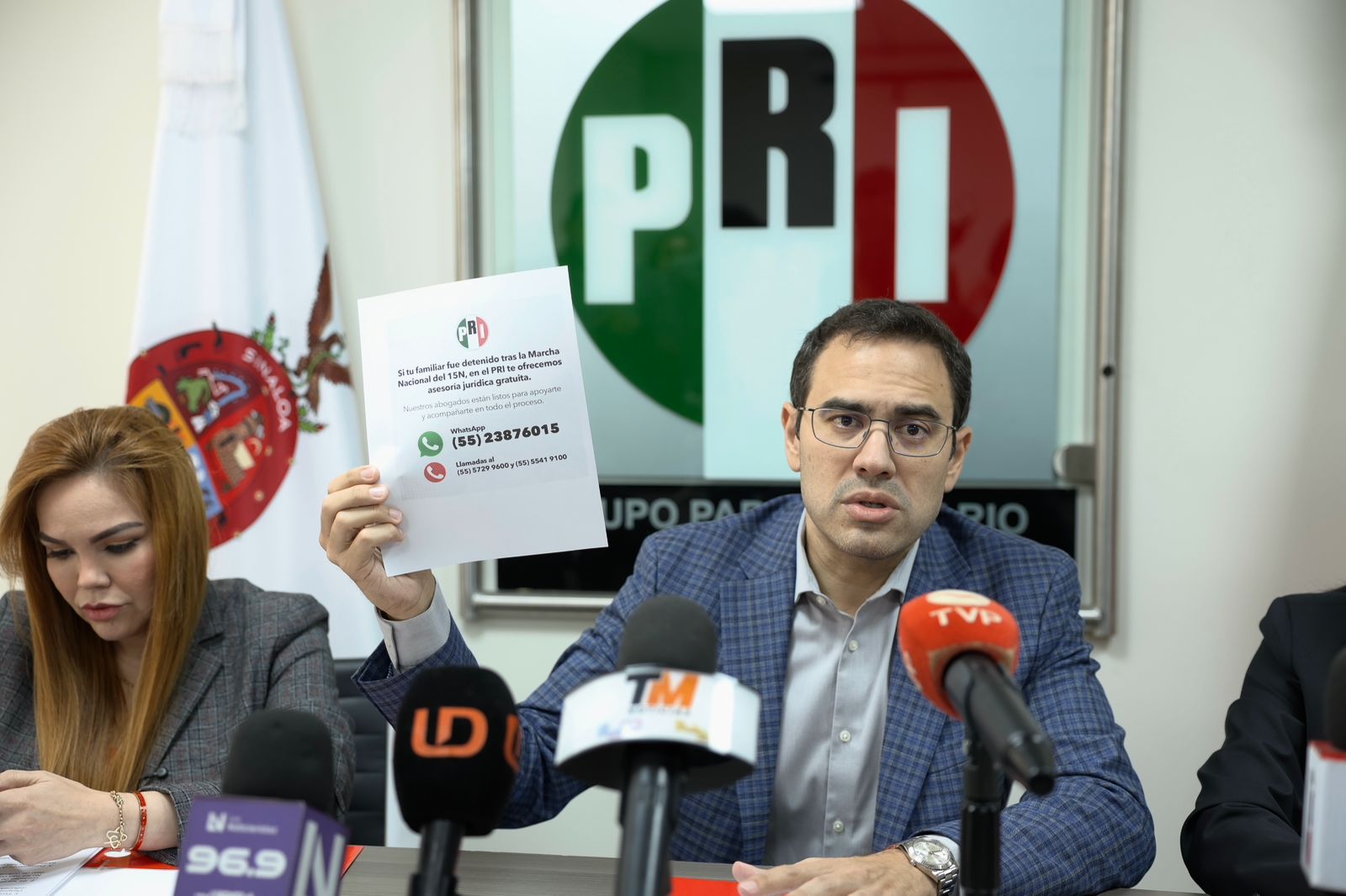 Sí eran tan pocos y son insignificantes, ¿Por qué tanto encono?.
Salen impresentables y el aparato del partido a defender lo indefendible.
Cuidado con la Iglesia. Represión es represión.
Ahora resulta que cien policías fueron victimas 
“Con la Iglesia hemos topado, Sancho”: El Quijote.

