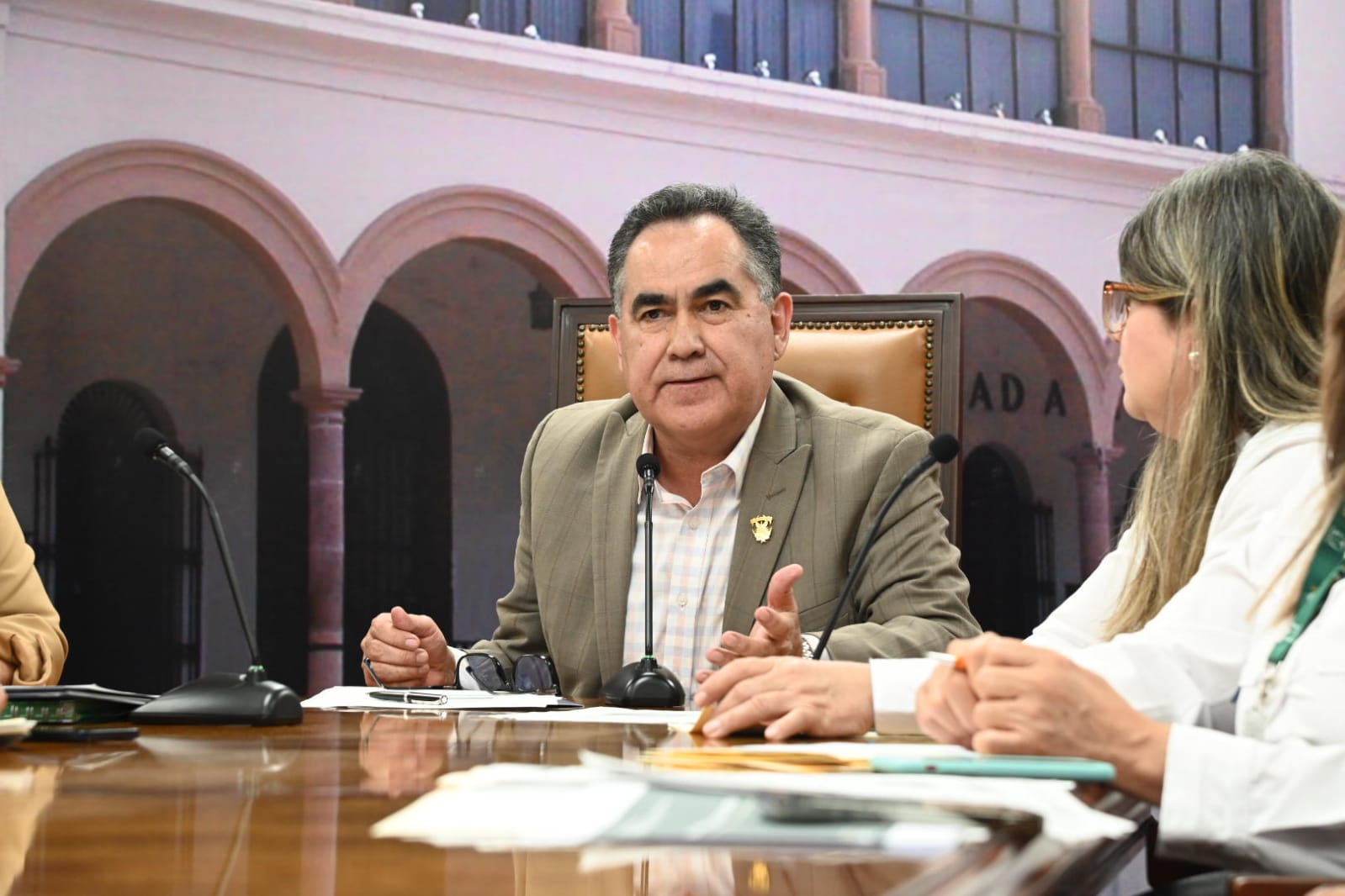 Acuerdan el Rector Jesús Madueña y autoridades del IMSS realizar un convenio, que permita a la UAS contar con todos los servicios de seguridad social en favor de la comunidad universitaria