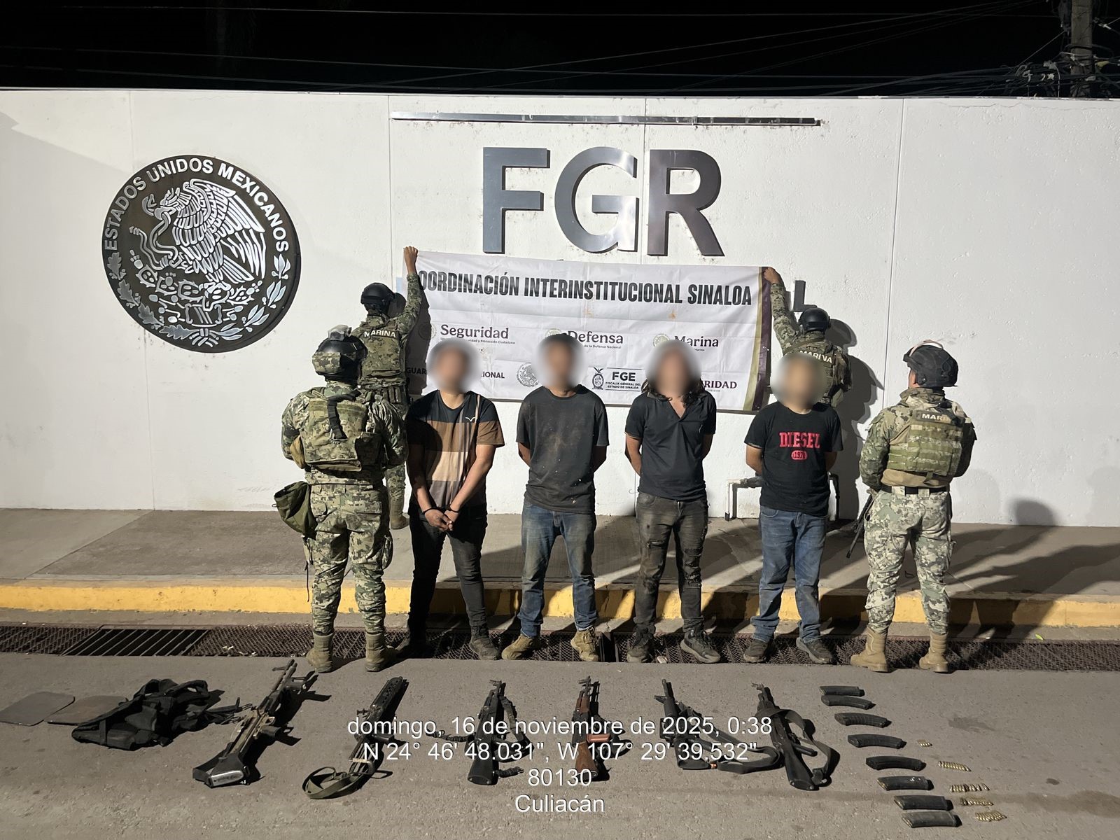 Al ampliar los recorridos en citada comunidad, dentro del cementerio observaron personas armadas, procediendo a la detención de 07 personas masculinos con armamento, municiones, cargadores y equipo táctico, encontrándose 03 masculinos heridos aparentemente por proyectil de arma de fuego derivado del enfrentamiento antes mencionado. 