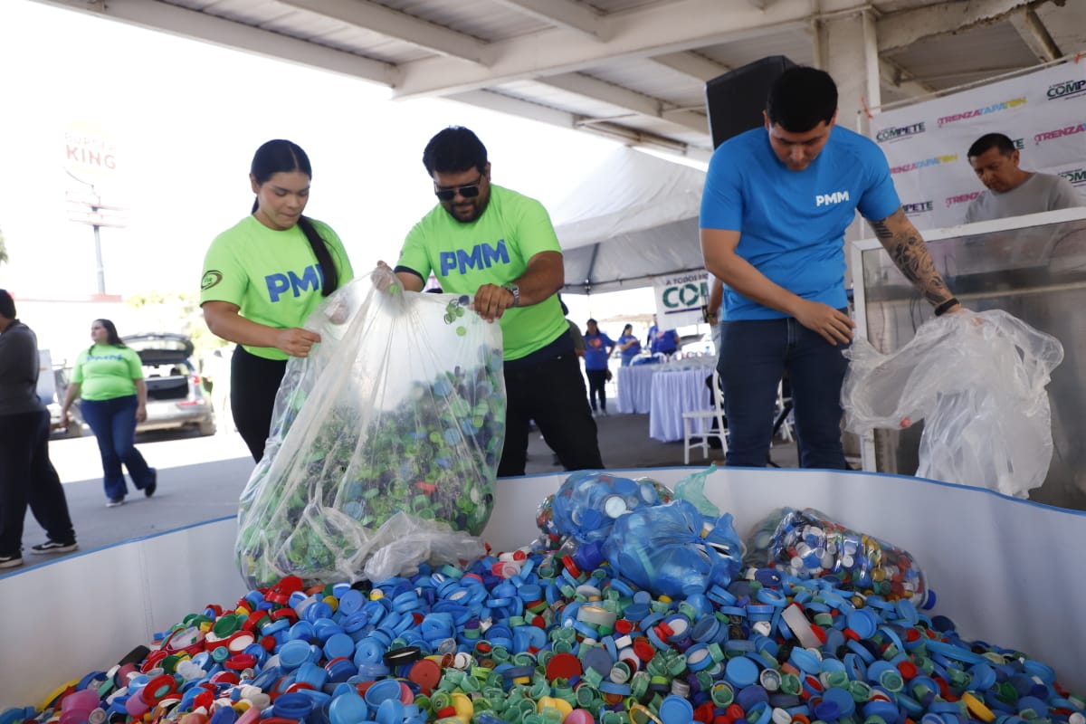 Gobierno Municipal y DIF Mazatlán se suman a la jornada dedicada a reunir cabello y materiales reciclables para apoyar a niñas y niños con cáncer