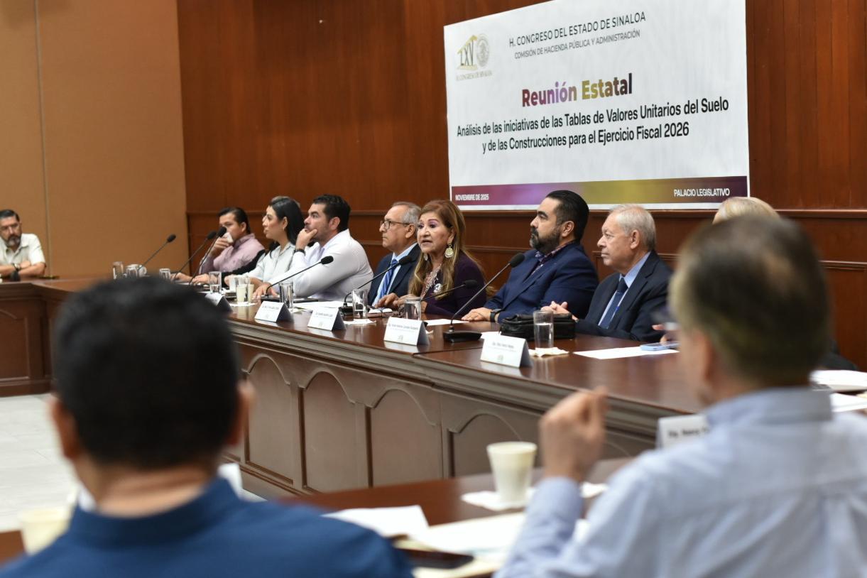 Hoy inician 16 días de activismo por la Erradicación de la Violencia hacia las Mujeres.
Mazatlán tendrá buen cierre de año afirma Estrella Palacios.
Buscan consenso desde Congreso del Estado sobre las tablas catastrales. Del 2,5 al 4 %.
MARINA acerca servicios de salud y sociales a comunidades marginadas de Elota-
