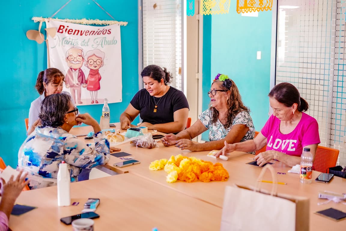 El Gobierno de Mazatlán y el Instituto Municipal de Cultura, Turismo y Arte invitan a la ciudadanía a participar en una jornada de actividades culturales y educativas gratuitas que se llevarán a cabo este martes 04 de noviembre en las Bibliotecas Públicas Municipales. Una excelente oportunidad para conectar con la literatura, el cine y la memoria colectiva.