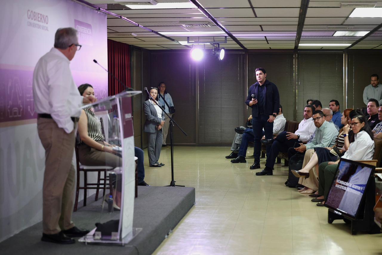 Además, de pagar adeudos ante IPES, Isssteesin y SIAP, se ha disminuido notablemente la deuda ante el SAT y SHCP por concepto de auditorías irregulares del sexenio pasado.