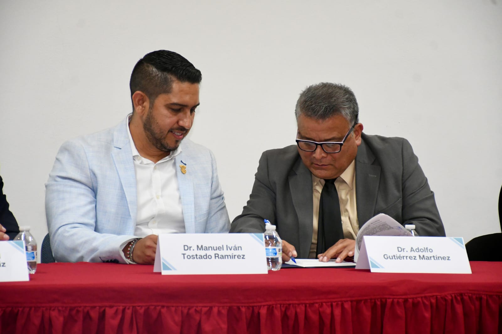 Con el objetivo de establecer vínculos de beneficio mutuo y respaldar las actividades colegiadas, la Universidad Autónoma de Sinaloa (UAS) en su Unidad Regional Sur (URS), y el Colegio de Ginecología y Obstetricia de Mazatlán, formalizaron un convenio de colaboración académica.