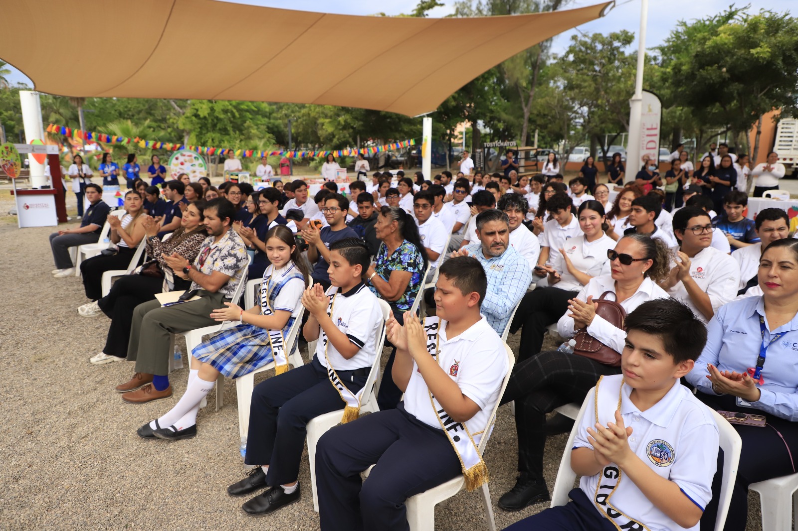 Con motivo del Día Mundial de la Diabetes, el Departamento de Nutrición y Orientación Alimentaria de DIF Mazatlán llevó a cabo la Muestra Gastronómica 2025 en el Parque Central, promoviendo hábitos saludables bajo el lema “Diabetes y Bienestar”.