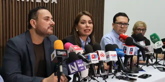 Ante la ineptitud, para todo mal acusa al PRIAN y a la derecha Internacional.
Senadora Imelda Castro señalada en “Pie de Nota” con Luis Chaparro; cuando anda en campaña.
En Sinaloa, PRI inicia campaña de afiliación y el PAN actividades en comunidades.
Y los otros?. ¡Que viva la hueva!.
