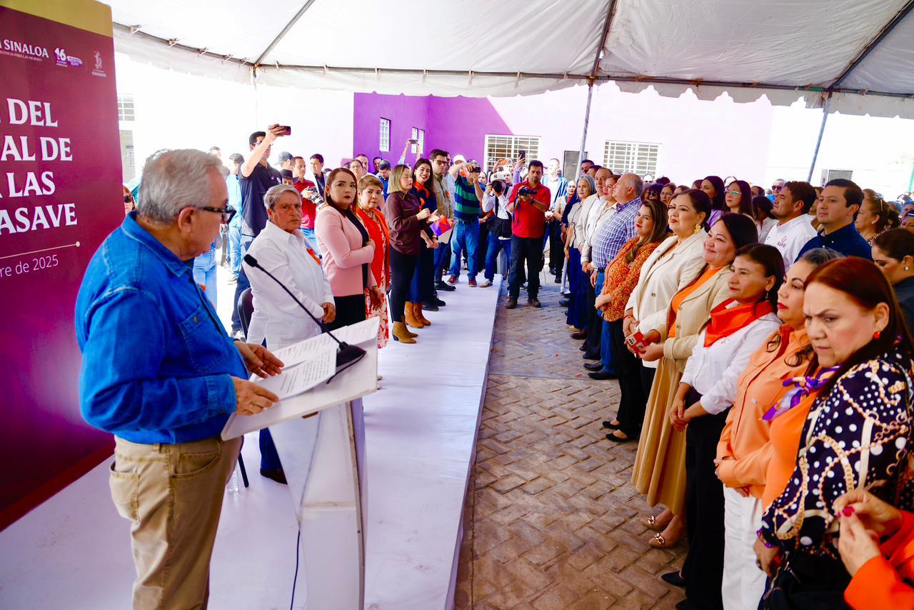 Sinaloa, único estado del noroeste del país con cuatro Centros de Justicia para Mujeres, destaca Gobernador Rocha
Durante la administración del Gobernador Rubén Rocha se han invertido más de 65 MDP en Centros de Justicia para Mujeres y 12.4 MDP para Unidades Locales de Atención.
