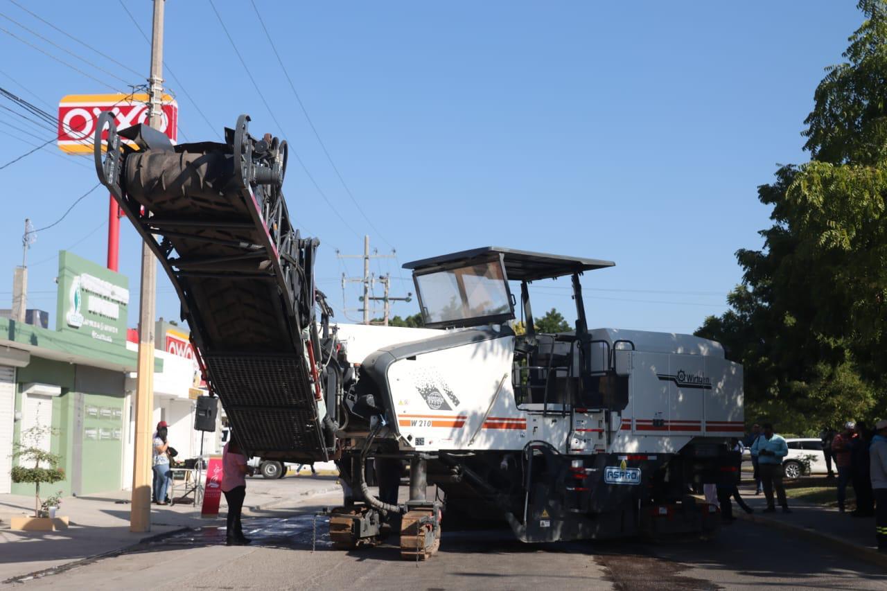 La Presidenta Municipal destacó que será un paquete de 22 tramos de reencarpetado en avenidas y calles de la ciudad con una inversión de 24 millones de pesos.
