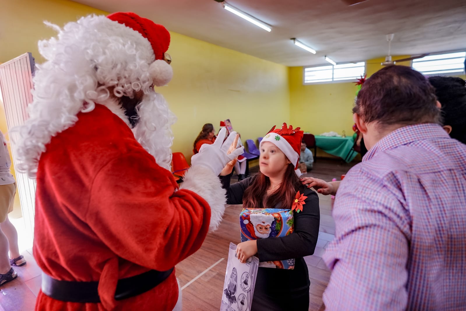 Marbella Rivera lleva la magia de la solidaridad a Casa Down