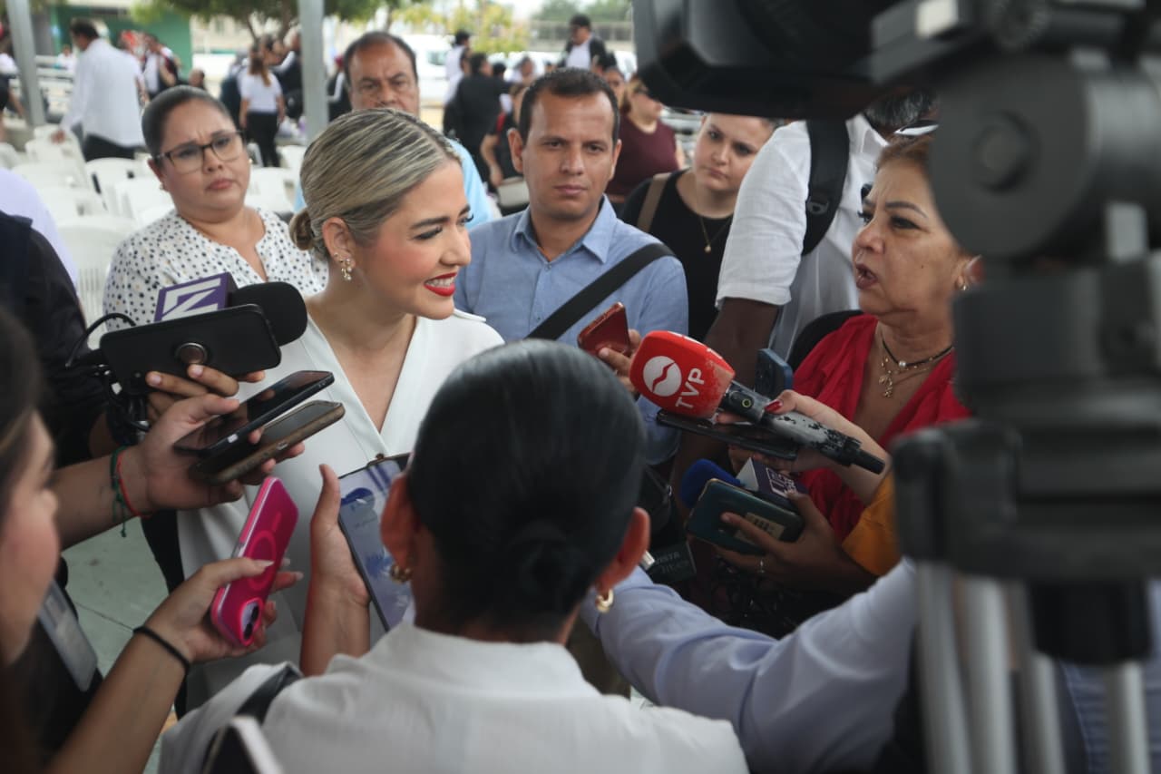 La Presidenta Municipal confirma la presentación de la cantante Tatiana, encendido del Pino Navideño y renovaciones en el Parque Central, Sendero de Paz