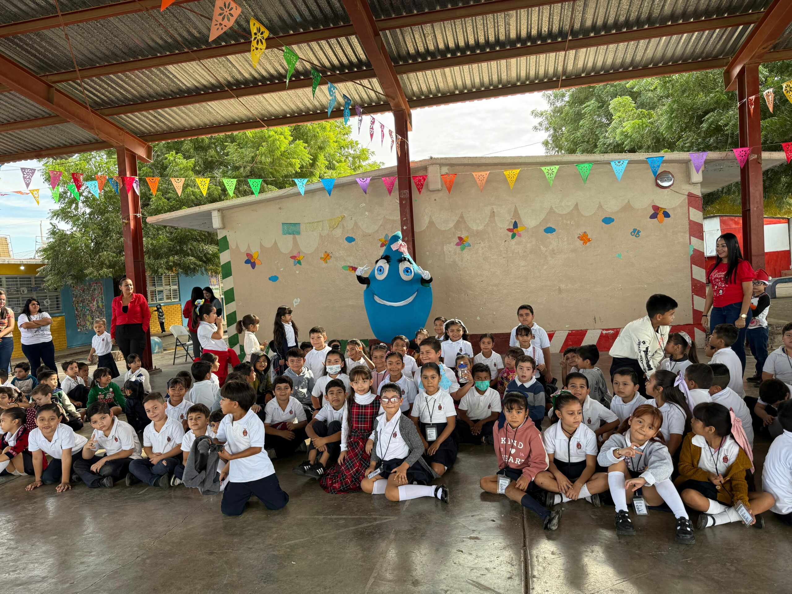 Personal de Cultura del Agua colabora para la formación de nuevos hábitos en el uso del agua