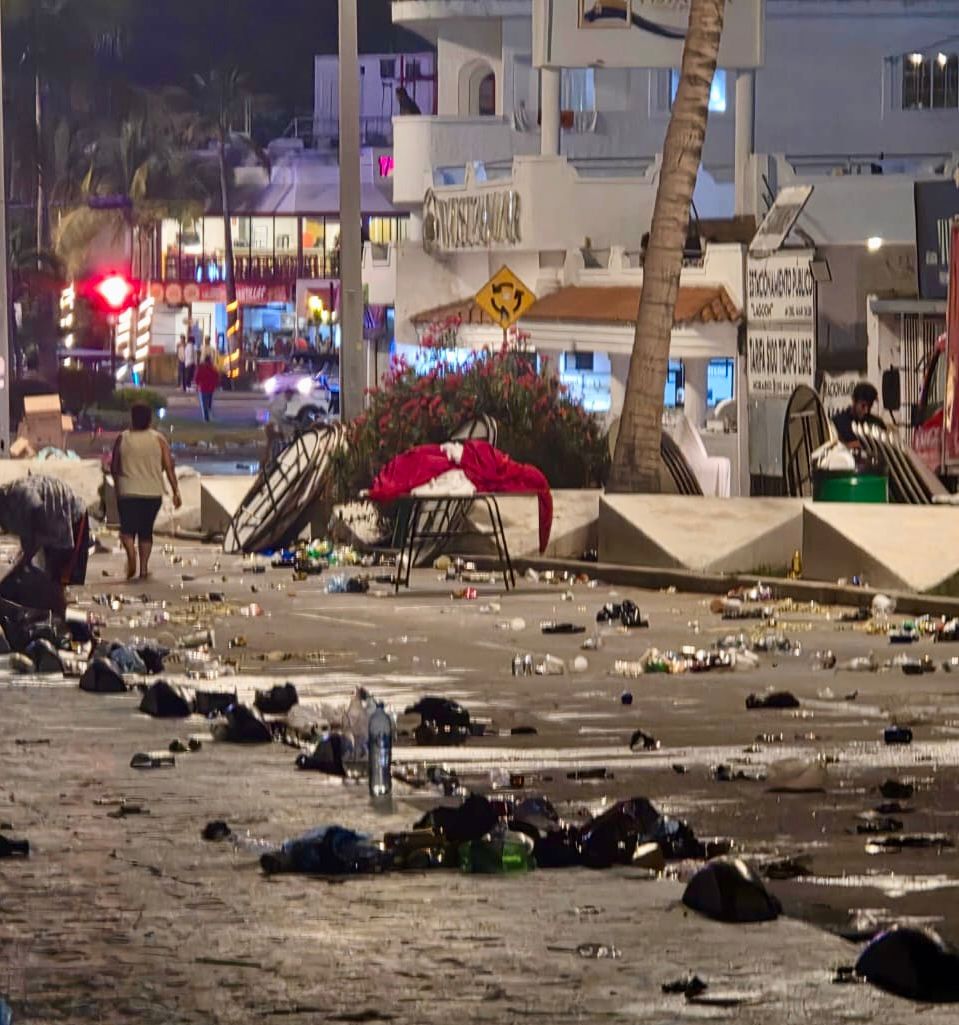 Año de retos y riesgos para la administración pública de los tres niveles.
Acabar con la polarización, obras, abatir rezagos y seguridad es prioritario.
Gran labor del personal de Aseo Urbano.
Cae Claudia en las encuestas.
Se avecina envejecimiento poblacional.
Presentan cifras impresionantes en materia de seguridad en Sinaloa.
