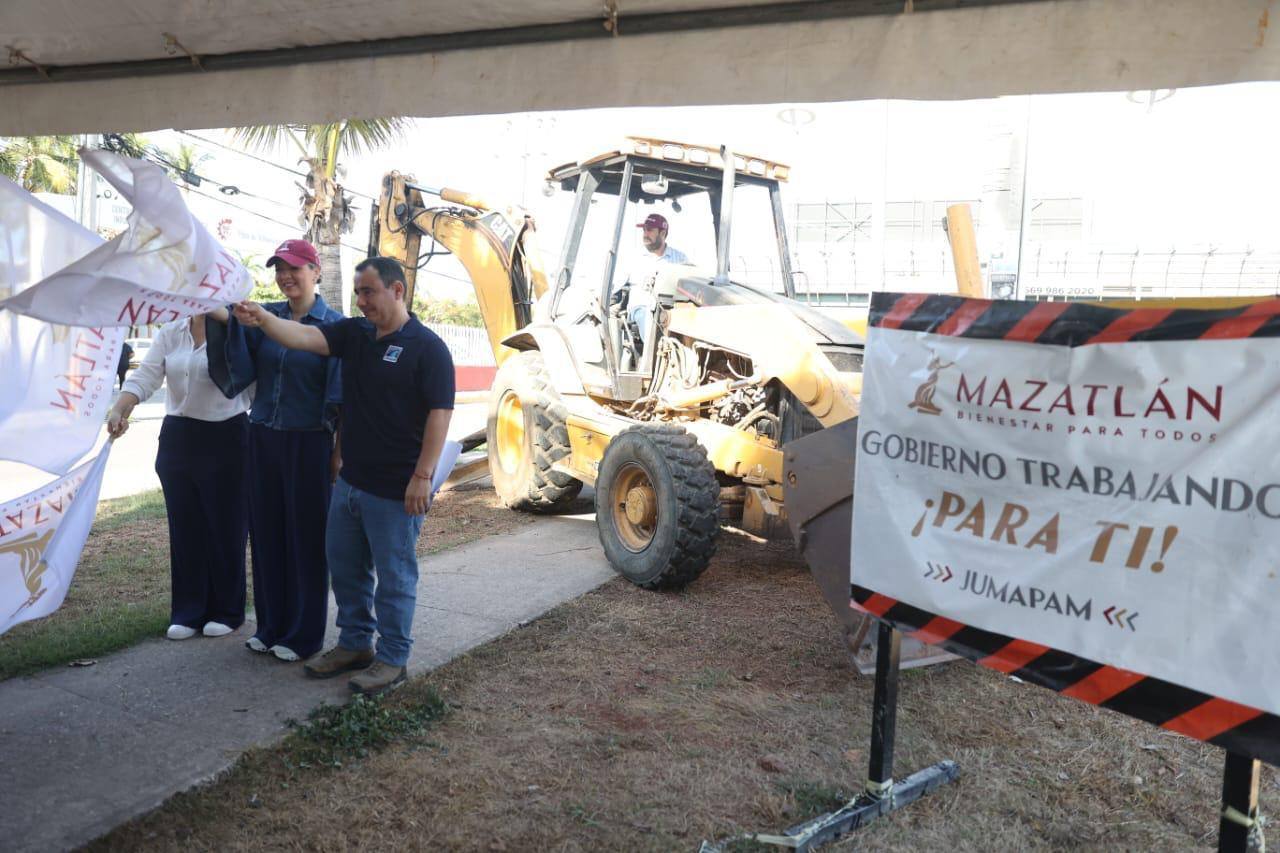 Impactará feo a Mazatlán la salida del futbol profesional.
-	Inician entrega de becas a estudiantes de secundaria.
-	Con 4 obras simultáneas ataca Gobierno de Mazatlán problemas de saneamiento.
-	Critican a vocera de Morena por decir que el Crimen genera empleos. ¡ternurita!.
-	Reaparece Quirino en las fotos durante reunión de cuerpo diplomático con CSP.
