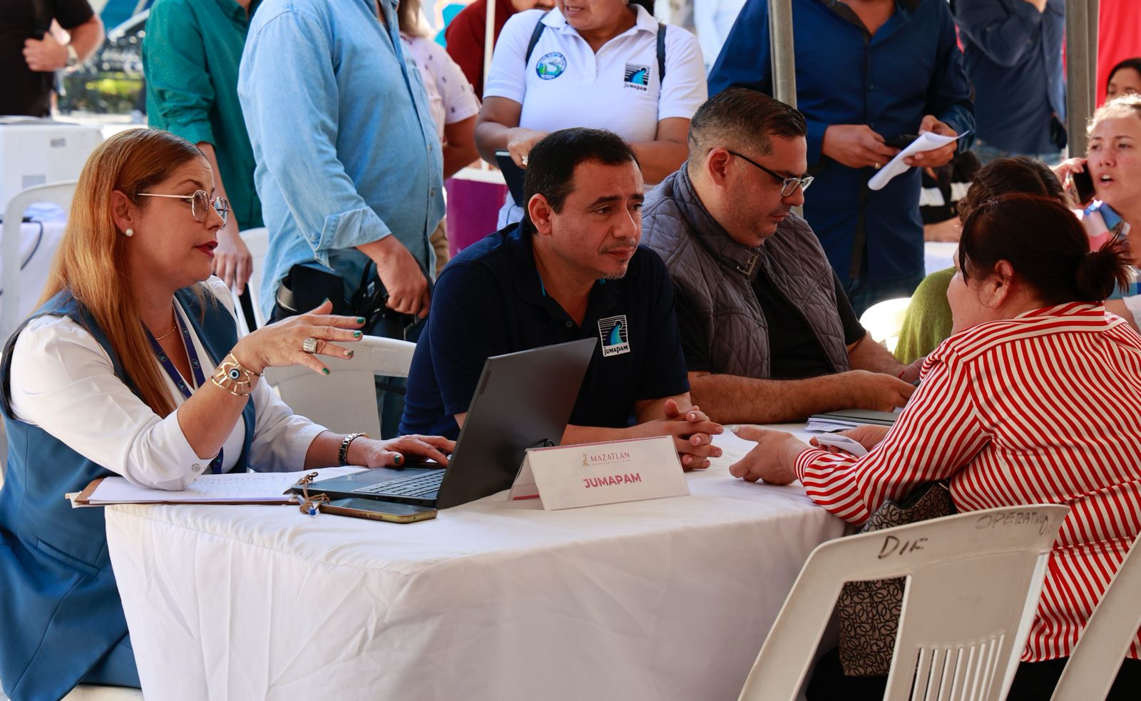 800 empresarios se han sumado al programa de evitar arrojar grasas al drenaje.
Hay 1,600 proyectos de obra en los que se avanza.
Cartera vencida suma ya 400 millones de pesos.
