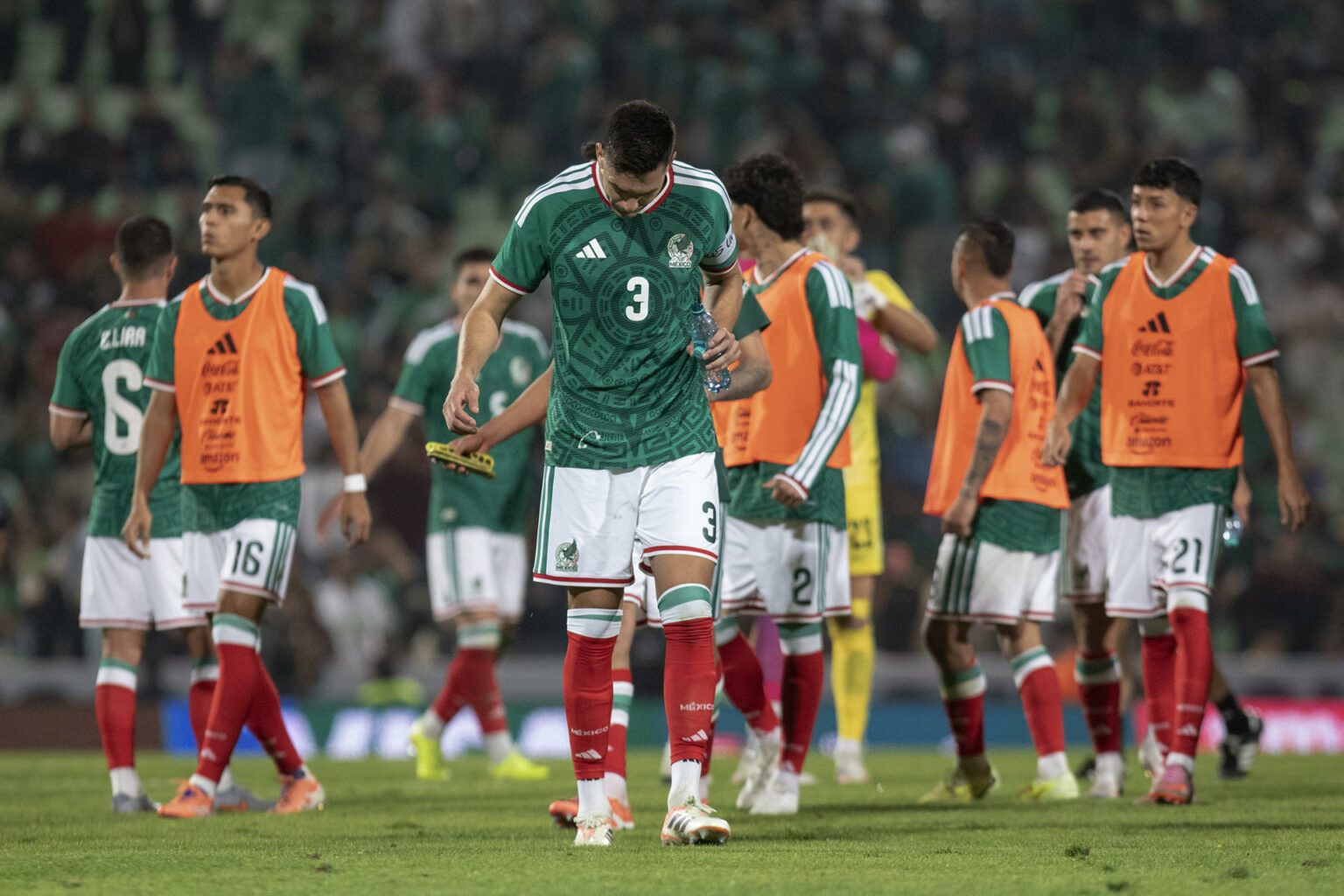 La selección mexicana jugará los amistosos ante Panamá y Bolivia sin futbolistas de ligas europeas, informó el técnico Javier Aguirre