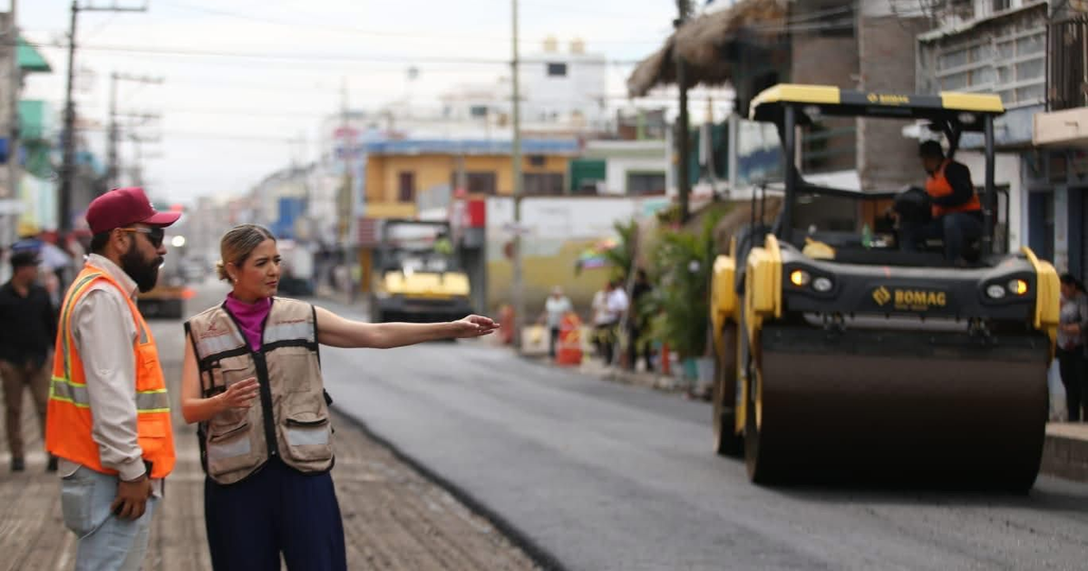 Martes inician preinscripciones en línea.
Discuten ciudadanos alternativas contra la situación actual el estado.
Realmente. Rocha e Imelda, solo tomaron café?.
Reencarpetado prioridad de Estrella Palacios.
A nadie engaña Rosa Icela Rodríguez.
