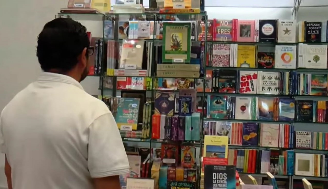 Editorial UAS inaugura su agenda literaria 2026; Con 160 títulos y mil ejemplares, llega al corazón de la CDMX en la Feria del Libro del Palacio de Minería