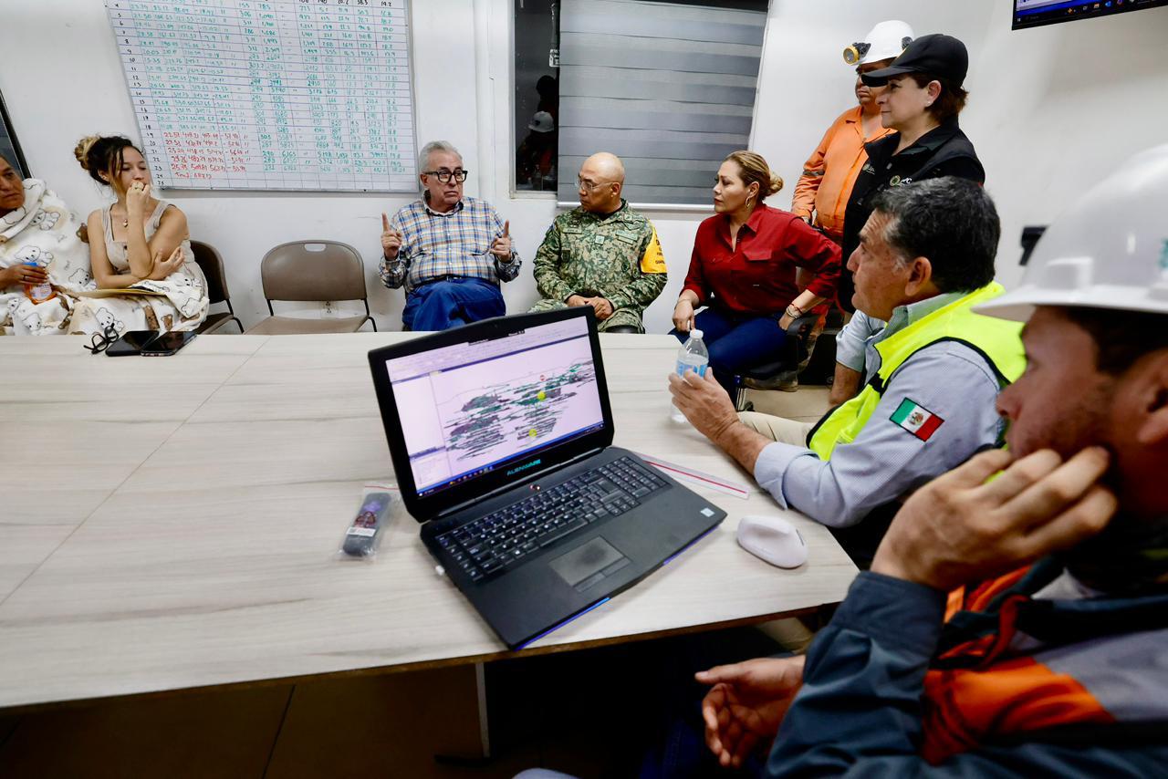 No se pierde la esperanza en el rescate de los mineros de Rosario.
14 mil elementos participan en el operativo de seguridad por Semana Santa.
Reconoce diputada Tere Guerra que aún no se erradica la violencia en Sinaloa.
Exitoso el primer Parlamento de Mujeres en Sinaloa.
Falso que hayan llegado todas!!