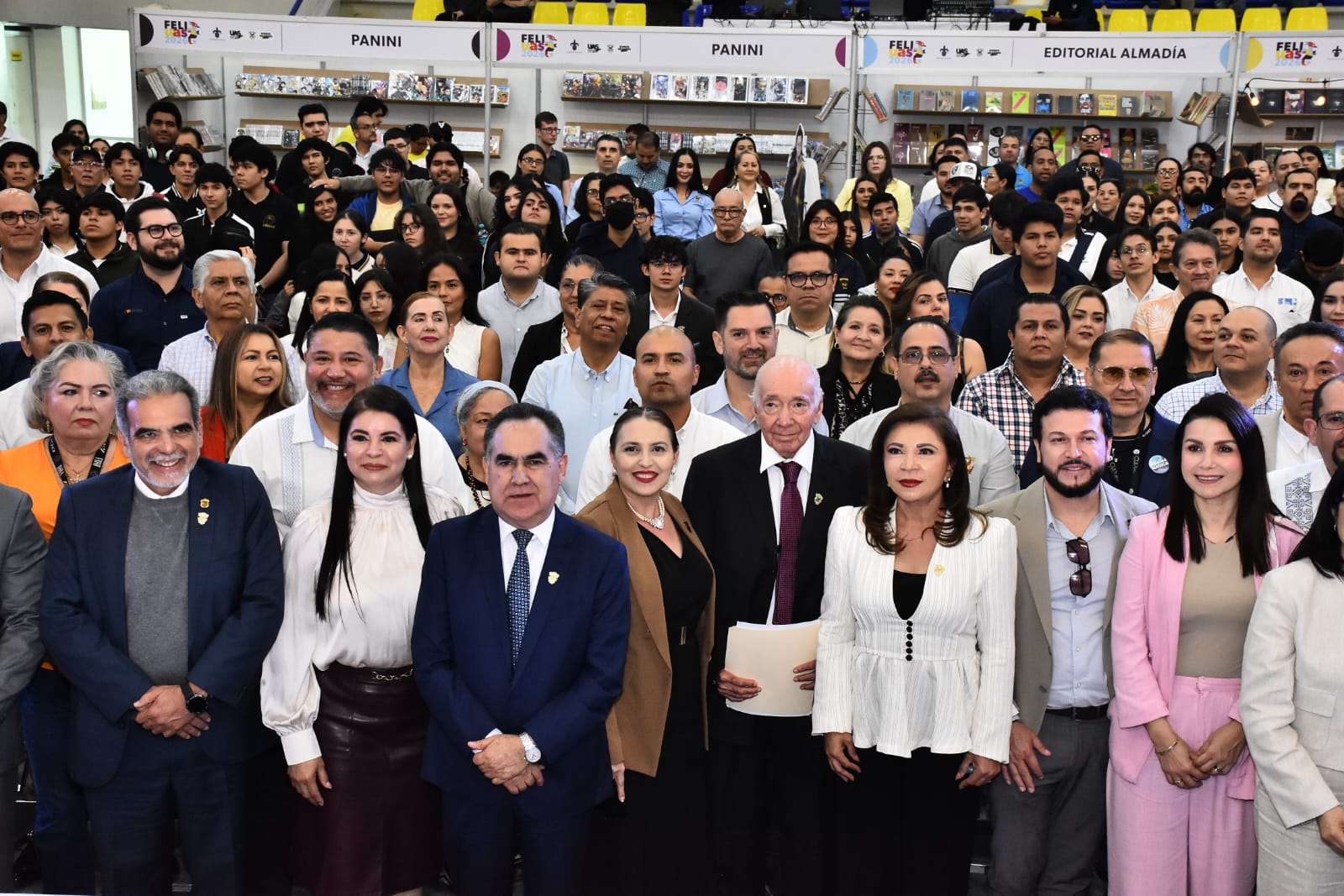 Realizan emotivo homenaje al Dr. Rafael Valdez Aguilar; estrecha lazos académicos y culturales con la Universidad Veracruzana

