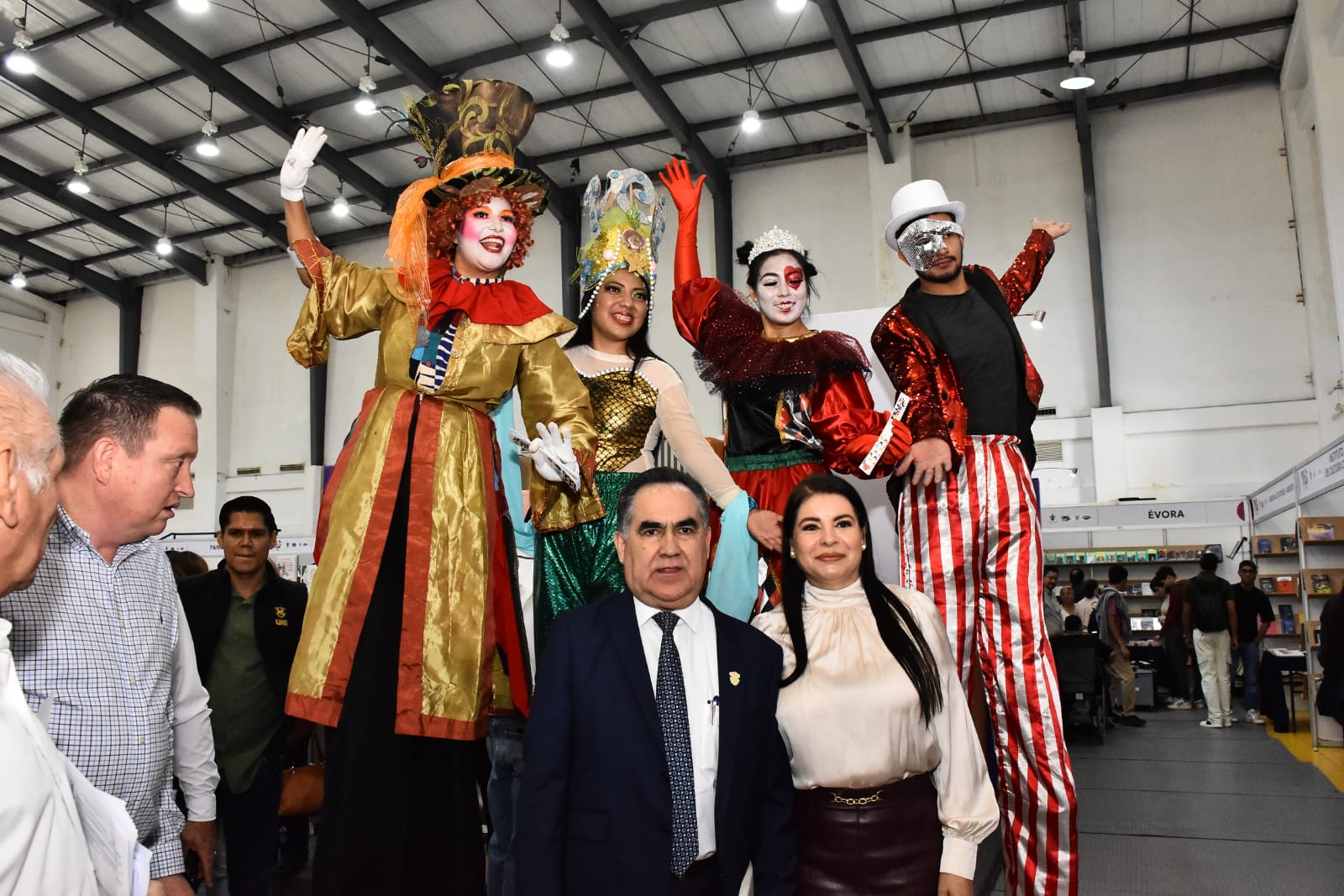 Realizan emotivo homenaje al Dr. Rafael Valdez Aguilar; estrecha lazos académicos y culturales con la Universidad Veracruzana

