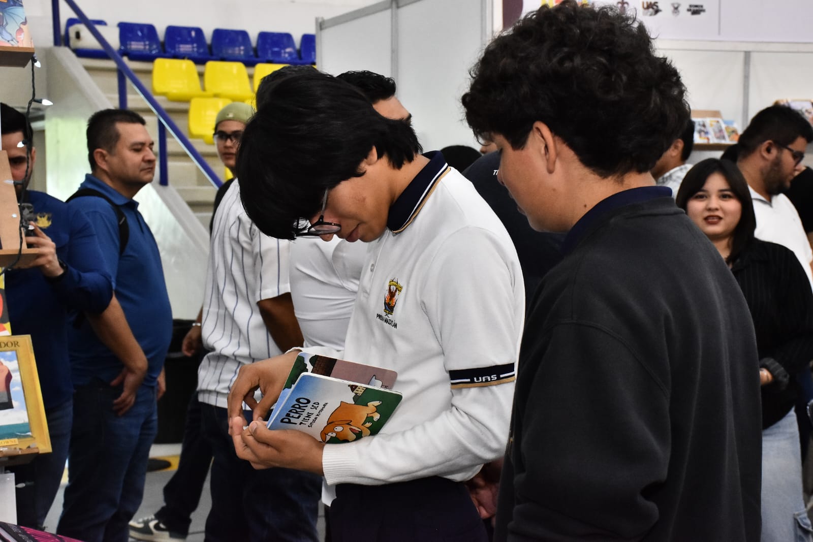 Realizan emotivo homenaje al Dr. Rafael Valdez Aguilar; estrecha lazos académicos y culturales con la Universidad Veracruzana

