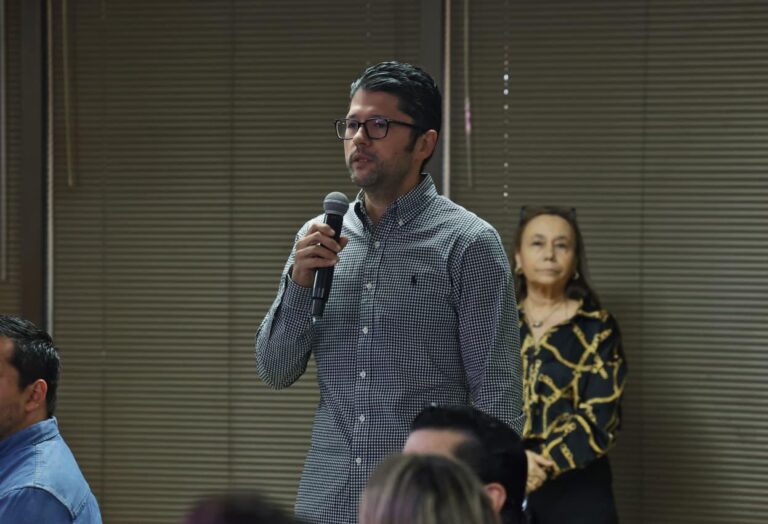 En tan solo una semana se han concretado más de 5 mil 400 trámites, señaló.