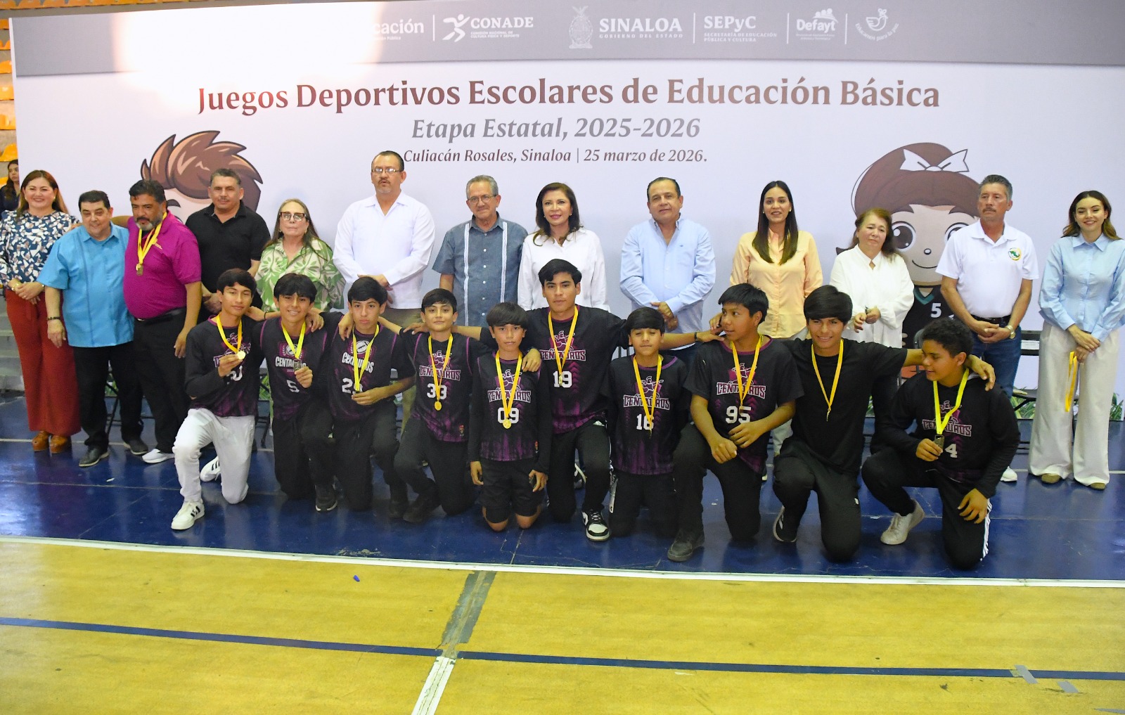 La Secretaria de Educación Pública y Cultura, Lic. Gloria Himelda Félix Niebla, encabezó la inauguración de los Juegos Deportivos Escolares de Educación Básica 2026 en su Etapa Estatal, donde 1,451 deportistas de Primaria y Secundaria —en 9 disciplinas— buscarán su pase al nacional.