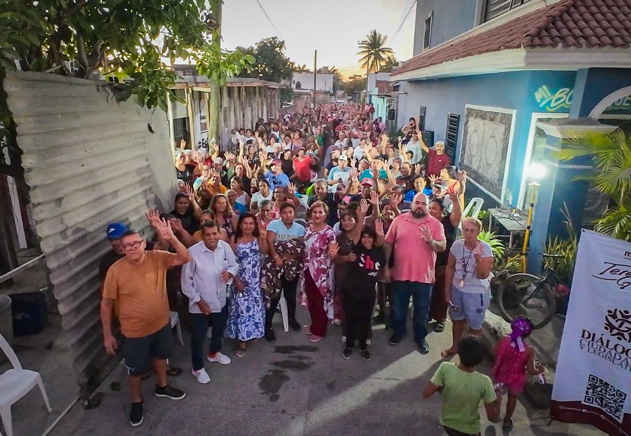 En Sinaloa la verdadera disputa estará al interior de Morena.
Sorprende Juan de Dios Gámez y avanza firme María Teresa Guerra.
De manera discreta el PAS se concentra en fortalecer estructuras.
