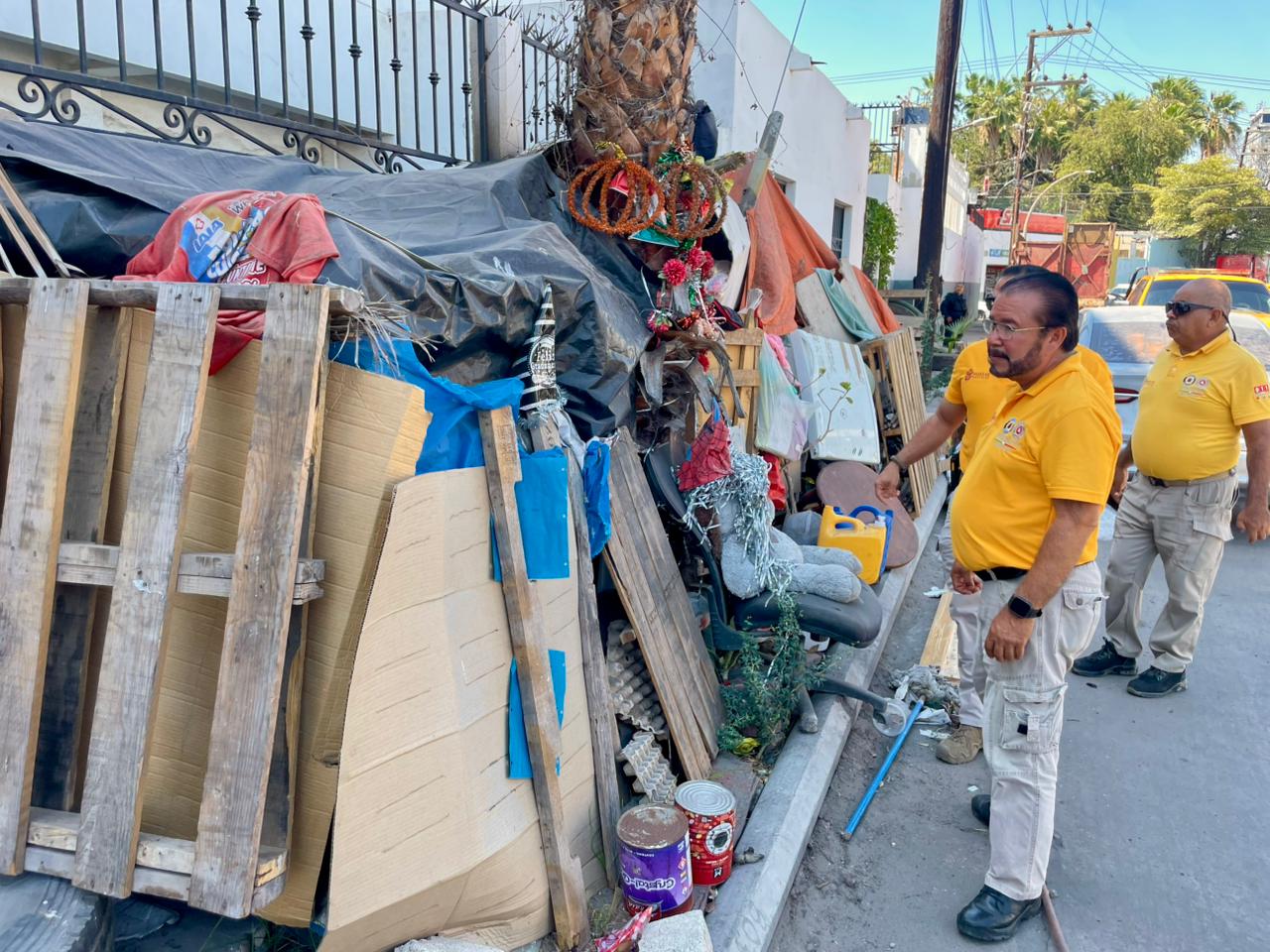 La acción se realizó de manera coordinada para salvaguardar la seguridad y mejorar el entorno urbano