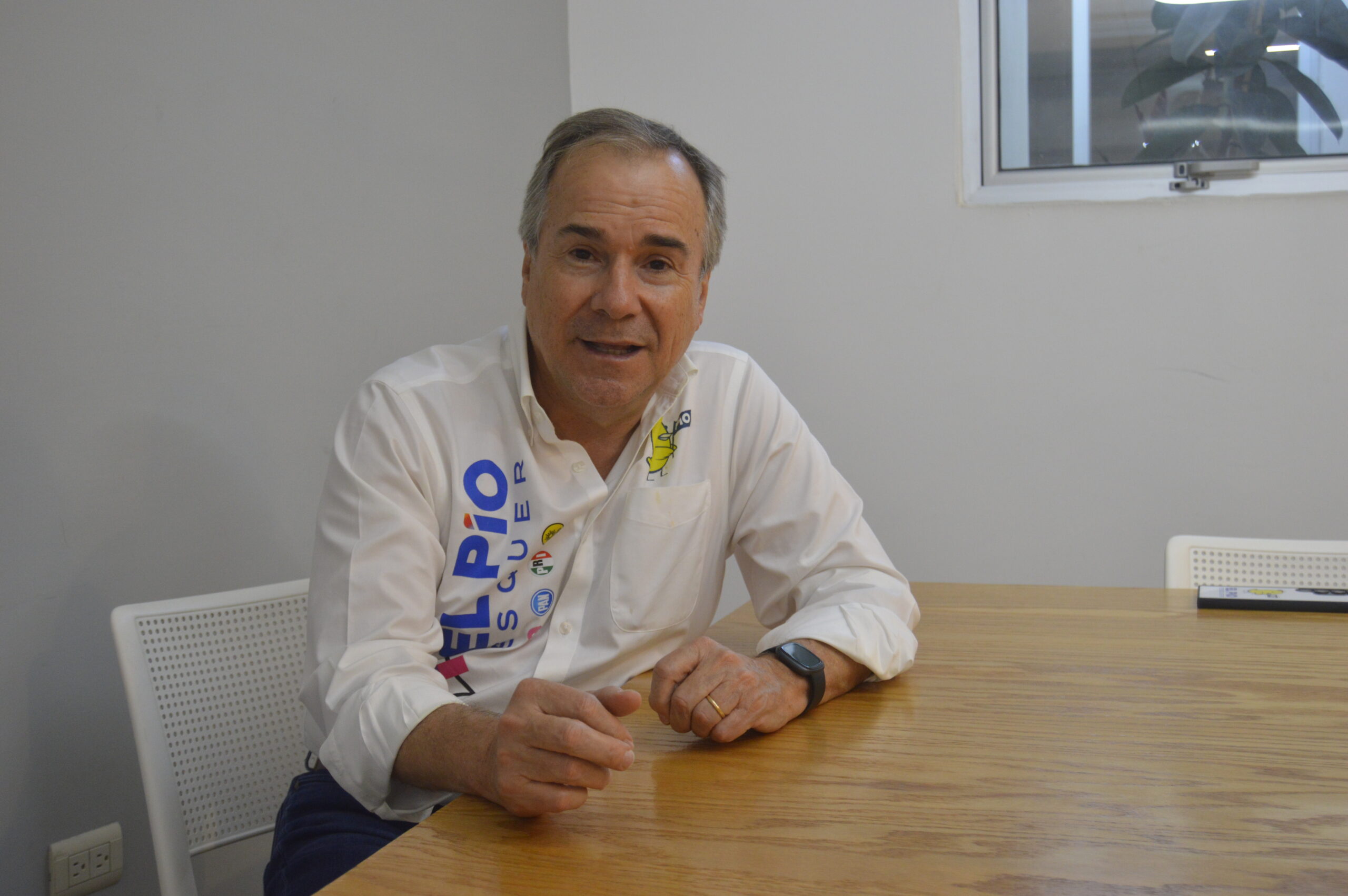 Sorpresas en gerencia de Movimiento Naranja en Sinaloa.
PAN Sinaloa arremete de nuevo contra senadora Imelda Castro.
Diputado verde quiere que síndicos y comisarios trabajen gratis.
Lord Cacahuates es premiado.
