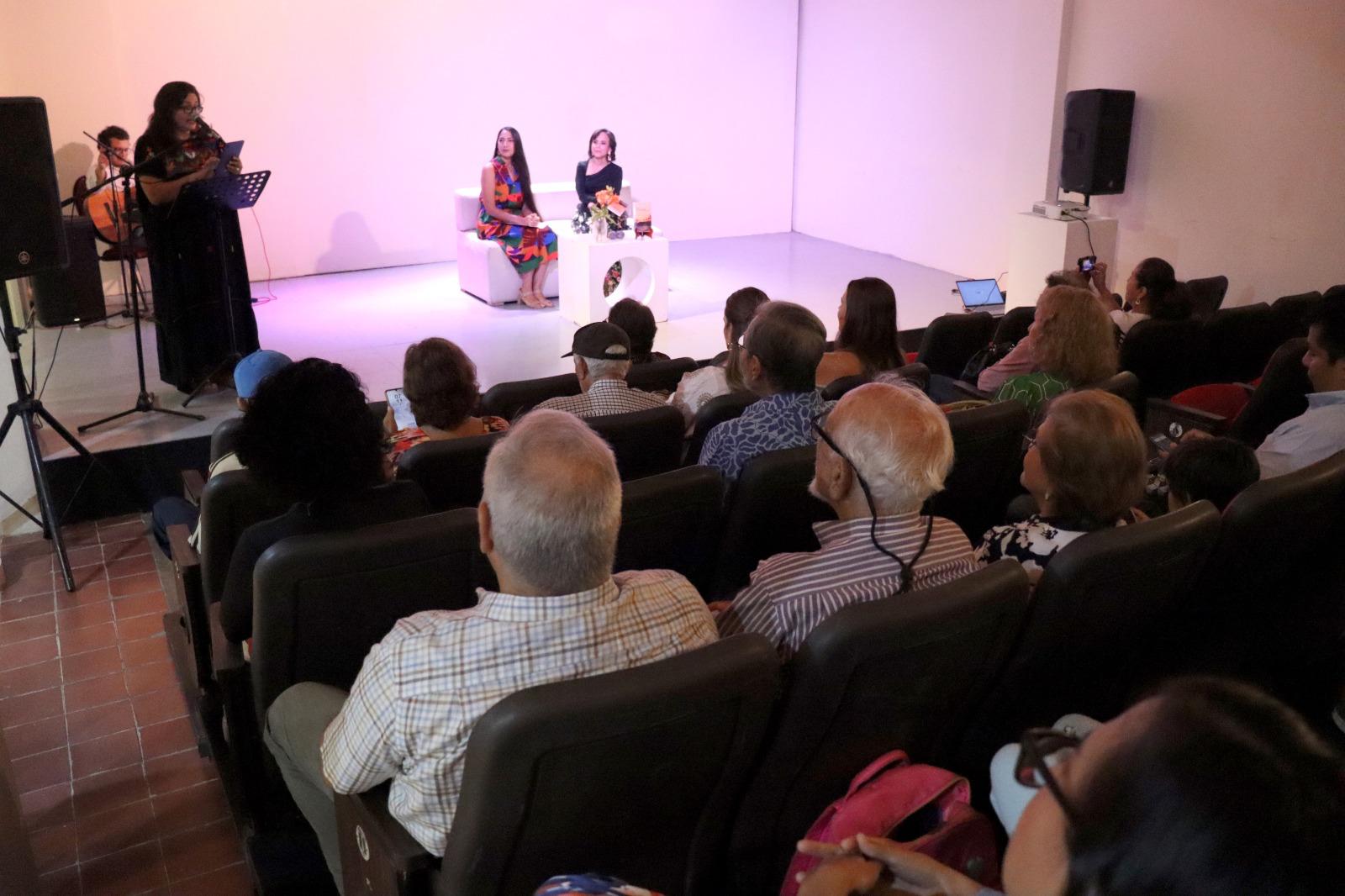 En Casa Hass rinde tributo a sus raíces con la presentación del poemario “A Escuinapa con cariño”