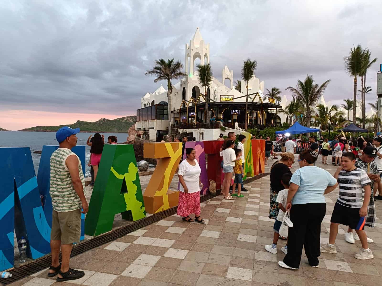 ¡Gentrificación en el puerto! El auge de plataformas digitales pone en jaque al sector inmobiliario en Mazatlán; proyectan más de 6 mil alojamientos para 2026