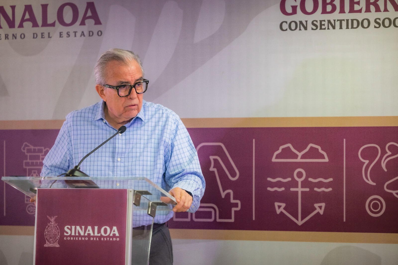 El Servicio de Administración Tributaria del Estado de Sinaloa (SATES) informa que, durante la reciente participación en la conferencia semanera encabezada por Dr. Ruben Rocha Moya, Gobernador del Estado, el director general del SATES, Lic. José Carlos Cárdenas Mellado, dio a conocer importantes avances del programa de licencias permanentes.