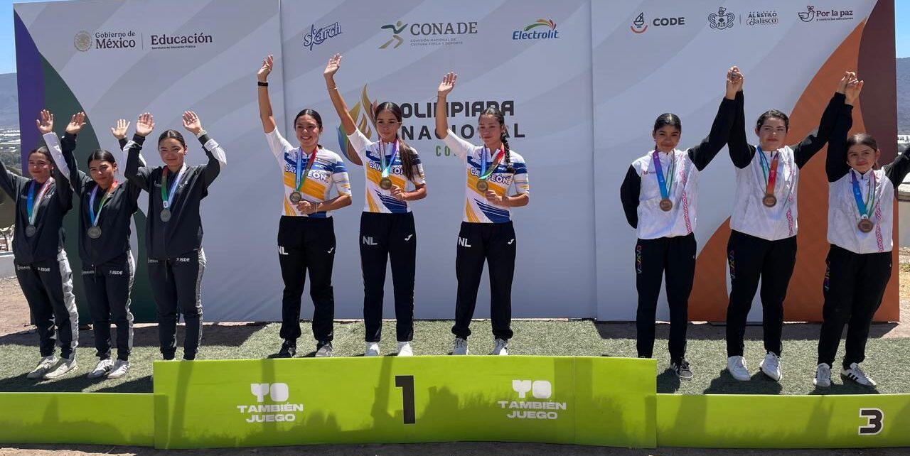 Junto a sus compañeras de equipo, Bárbara Montaño y Victoria Martínez, le dan a Sinaloa el segundo lugar por equipos en la categoría Junior femenil
