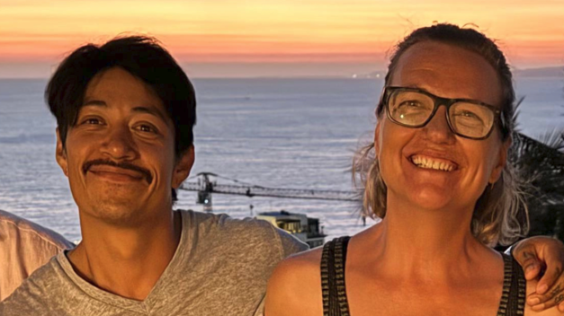 “El sueño mexicano”: las mujeres estadounidenses que se mudan a México para vivir con sus maridos deportados; analizado por BBC News.