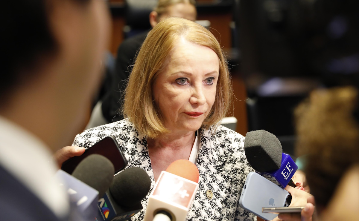 Se olvidaron de cuando coreaban: “¡No estás solo, no estás solo!”.
Los chistes de la nueva dirigente nacional de Morena: “En Morena no caben los corruptos” y “desterraremos el nepotismo…”.
¡Perfiles intachables, de ahora en adelante…
