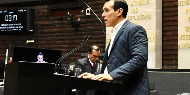 Se calientan las planchas e Inzunza Cazares se baja del caballo.
Aspirantes sinaloenses se registrarán hasta el día 27 en el WTC de la CDMX
Todo listo para la simulación.
El PAN en Sinaloa intensifica denuncias y el PRI se desmodorra.
Gobernadora Yeraldine no solicitará licencia por maternidad.