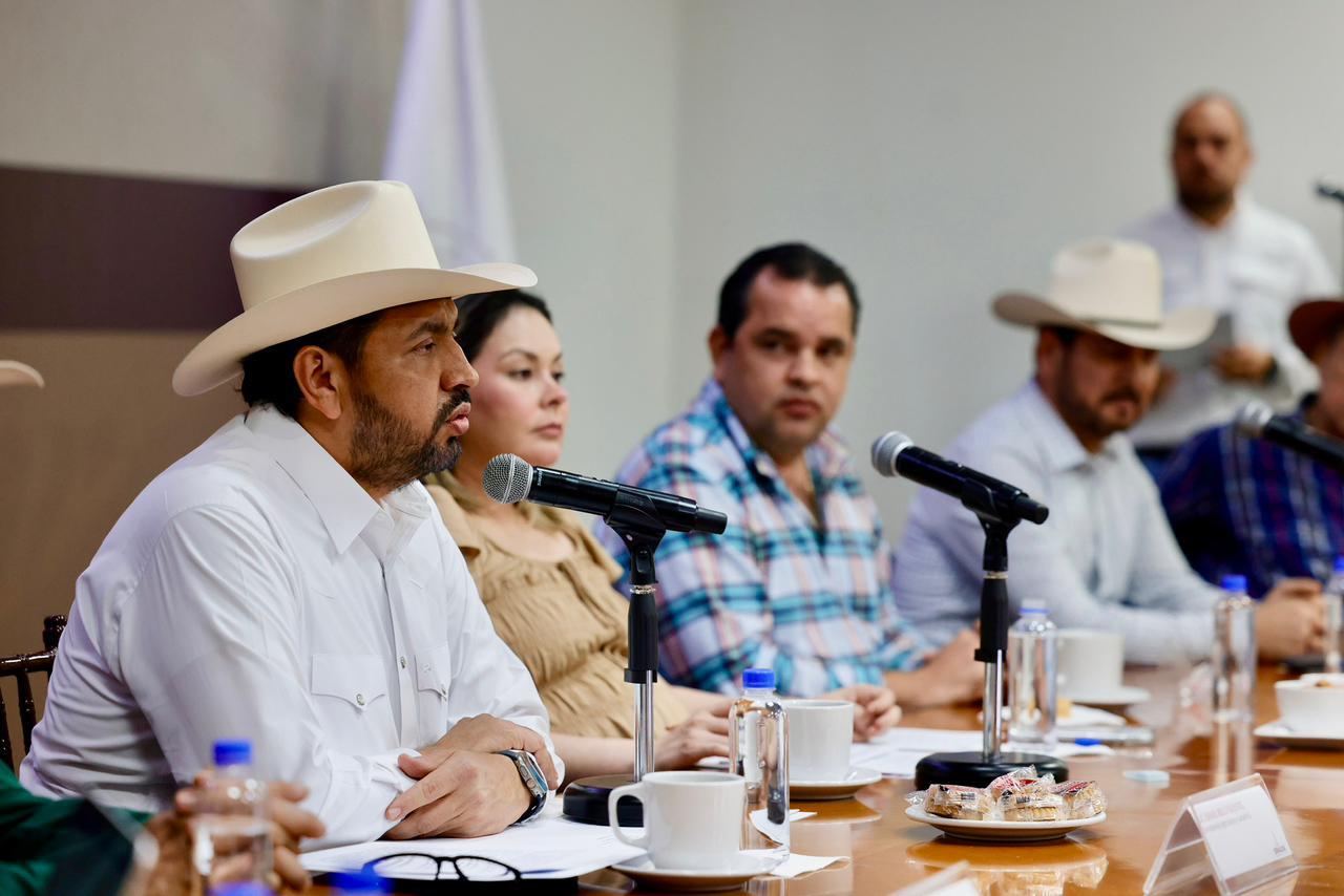 Se invertirán 15 millones de pesos en esta campaña, para vacunar a 50 mil cabezas de ganado en todo el estado, informa la gobernadora Yeraldine Bonilla.