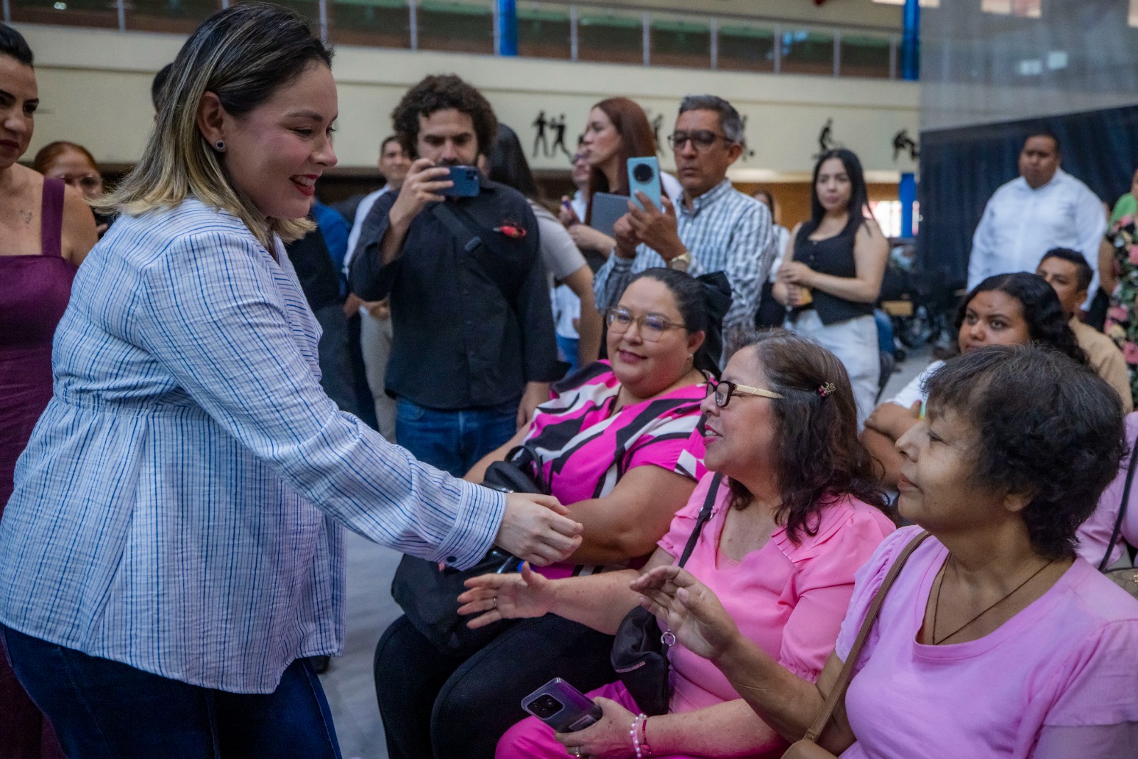 La mandataria estatal encabeza entrega de Brasieres y Prótesis Externas de Mama, además de Apoyos Funcionales y de Movilidad, en beneficio de mil 733 personas