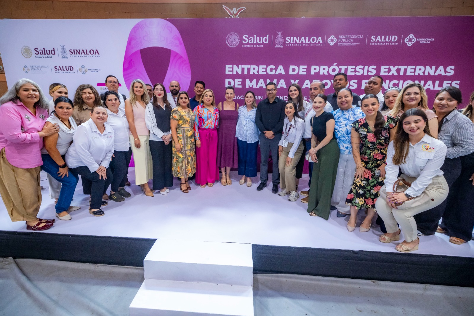 La mandataria estatal encabeza entrega de Brasieres y Prótesis Externas de Mama, además de Apoyos Funcionales y de Movilidad, en beneficio de mil 733 personas