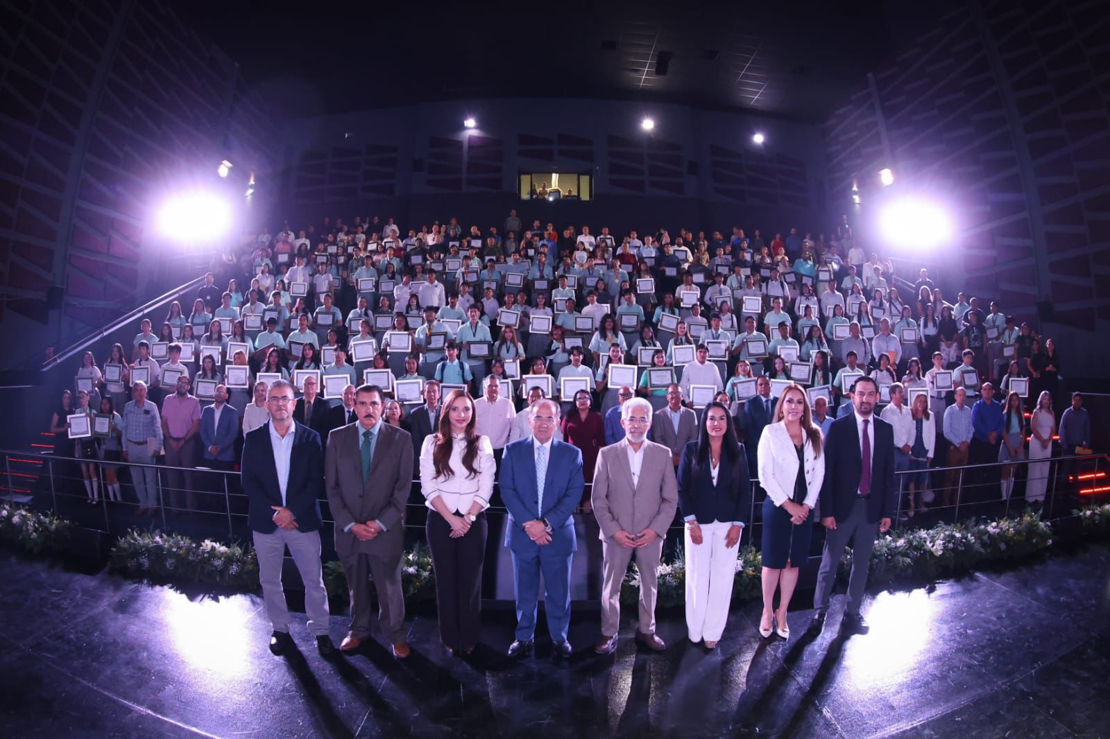 Con el propósito de reconocer el esfuerzo, disciplina y dedicación que distinguen a la comunidad educativa, COBAES celebró la Ceremonia de Reconocimiento al Talento Estudiantil y Asesores Distinguidos 2026.