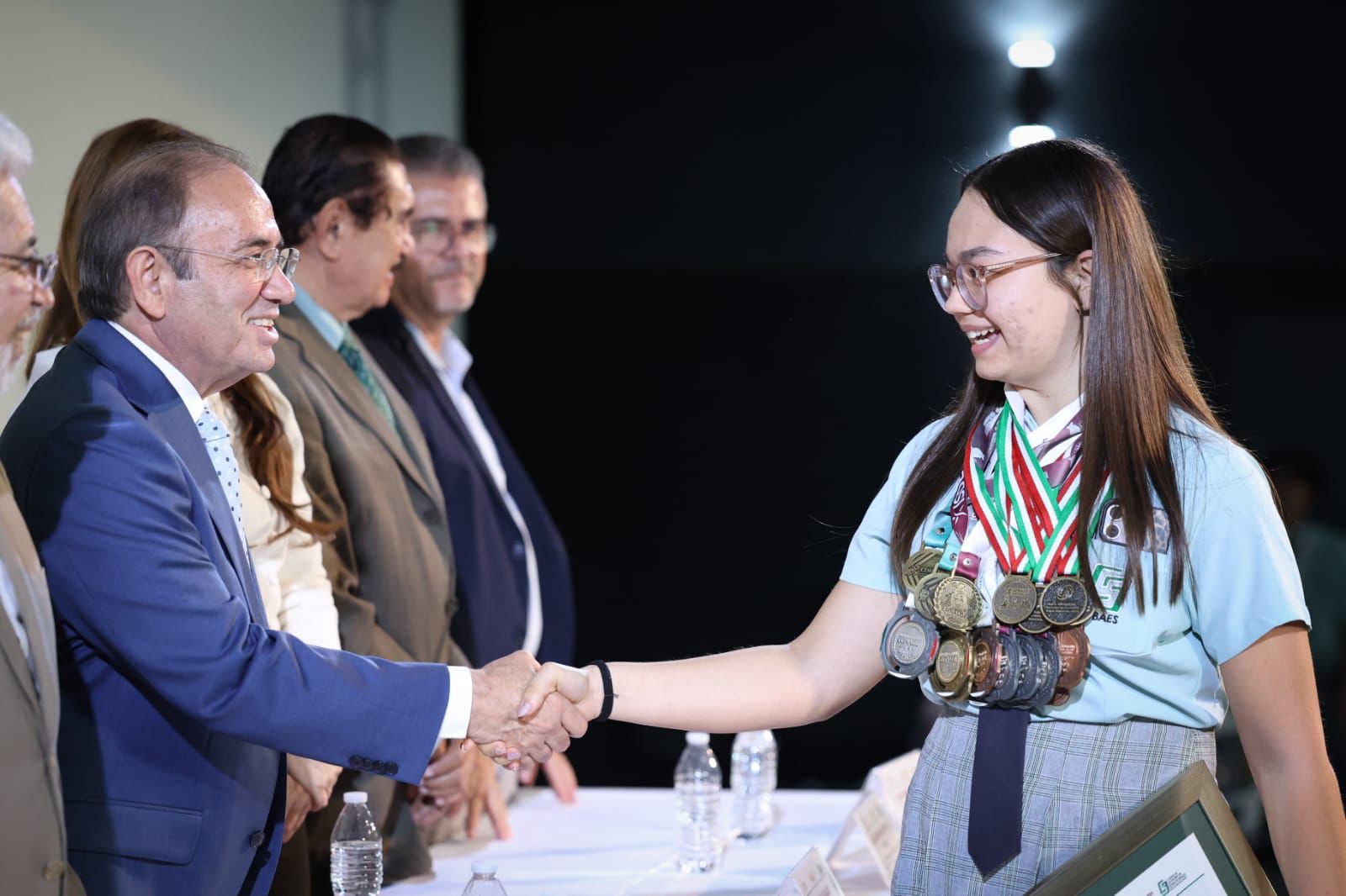 Con el propósito de reconocer el esfuerzo, disciplina y dedicación que distinguen a la comunidad educativa, COBAES celebró la Ceremonia de Reconocimiento al Talento Estudiantil y Asesores Distinguidos 2026.