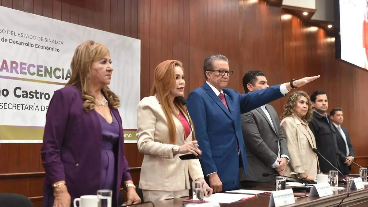Elegantes bofetadas de Tere Guerra a Gerardo y al PT.
Gerente de Morena dice que registro no es garantía de candidatura.
¡Se va Feliciano, ¿acaso será el séptimo de la lista?!.
Nuevos consejeros electorales salieron más bravos que los que criticaban la 4T.
Sinaloa preparado para temporada de huracanes.
